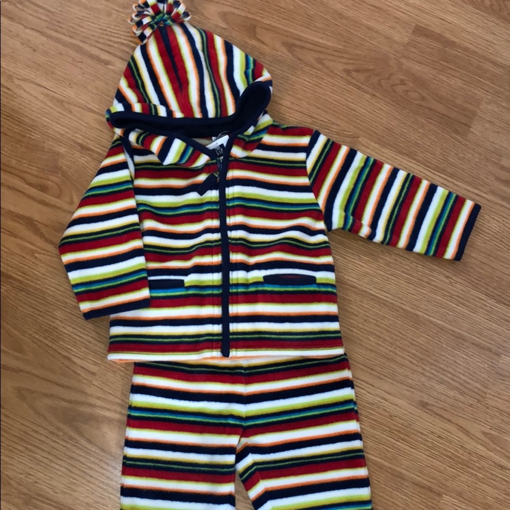 NWT Gap Boys fleece outfit